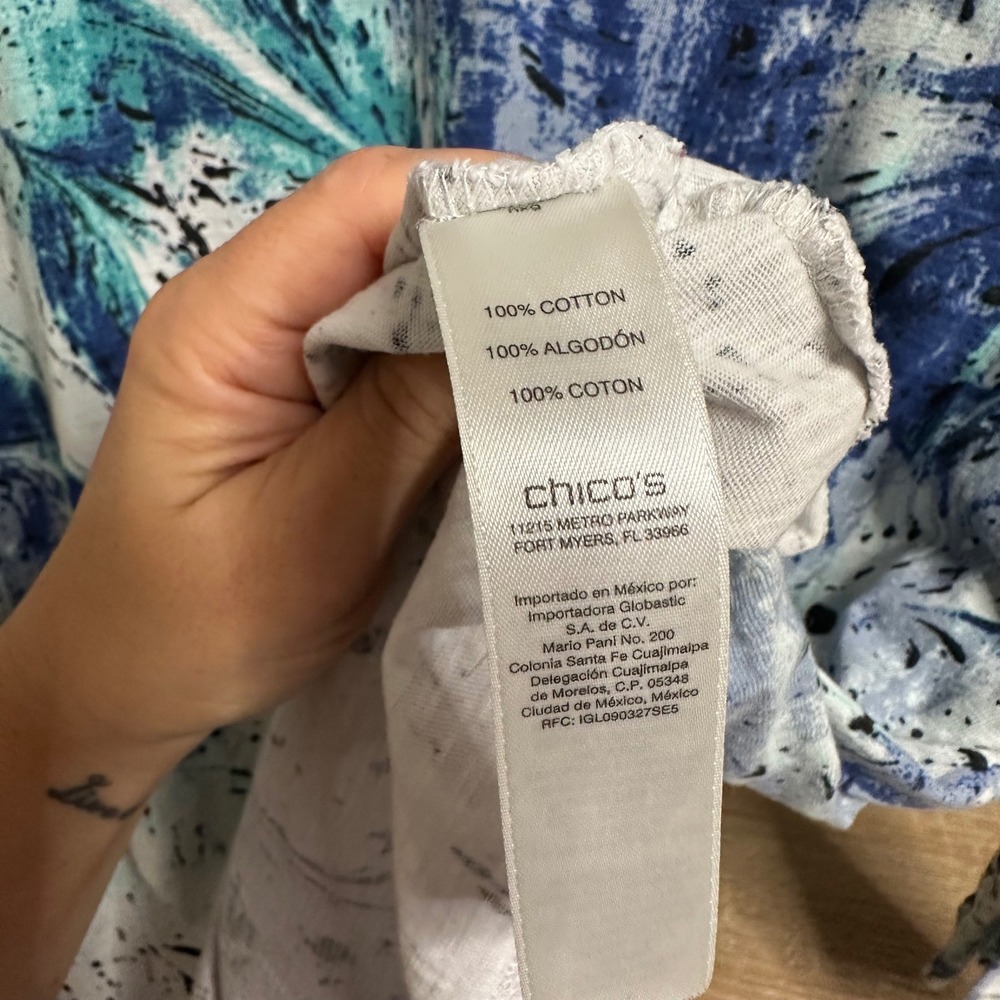 Weekends by Chicos Top Women 2 L Blue Abstract Feather 3/4 Sleeve Cotton Casual - Picture 4 of 10
